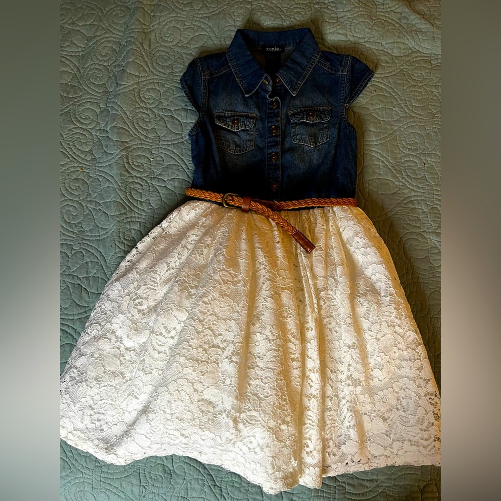 Zunie Denim And Lace with braided belt Dress size 6